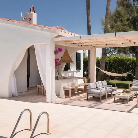 Binivento- Lovely With Pool Near The