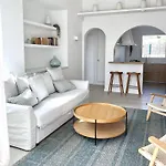 Binivento- Lovely With Pool Near The